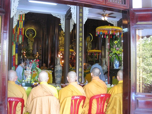 13. Phẩm Trì