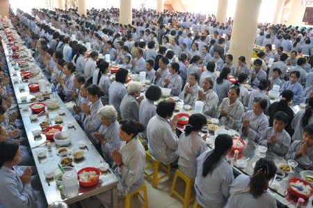 Bát Cơm Mùa Hạ