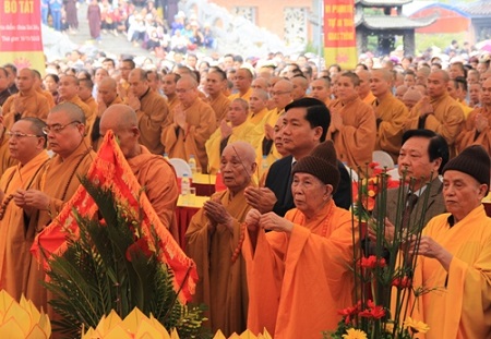 Đại Lễ Cầu Siêu Cho 8.000 Nạn Nhân Tai Nạn Giao Thông Tại Chùa Bái Đính