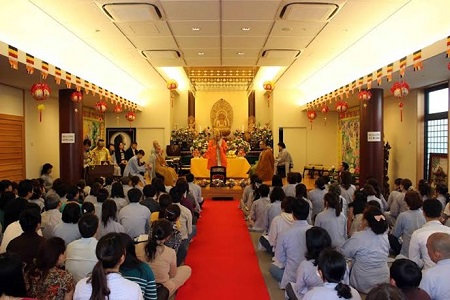 Cộng Đồng Người Việt Nam Tại Nhật Bản Đón Lễ Phật Đản