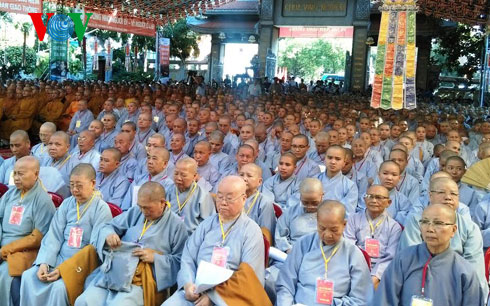 5,500 Tăng Ni Phật Tử Cầu Siêu Cho Nạn Nhân Tai Nạn Giao Thông