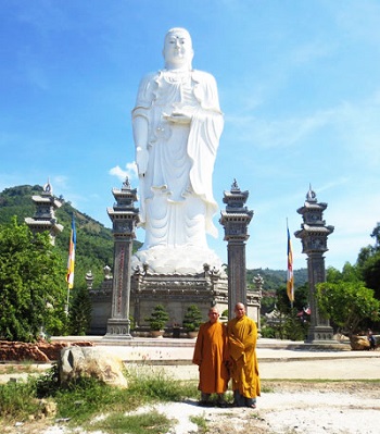 Tòng Lâm Lô Sơn - Ngôi Chùa Có Nhiều Nhà Sư Tình Nguyện Ra Trường Sa