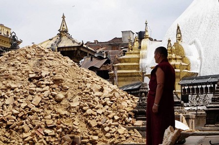 Xót Thương Di Tích Phật Giáo Tan Hoang Sau Động Đất Ở Nepal