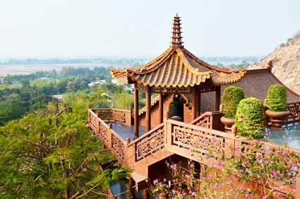 Chùa Phước Điền Cheo Leo Trên Vách Núi Ở An Giang