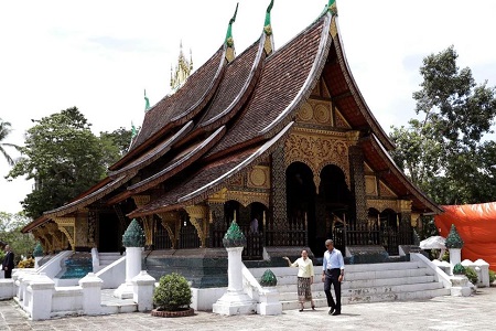 Phật Tử Lào Phản Đối Xây Dựng Tượng Phật Theo Phong Cách Trung Hoa Ở Viêng Chăn