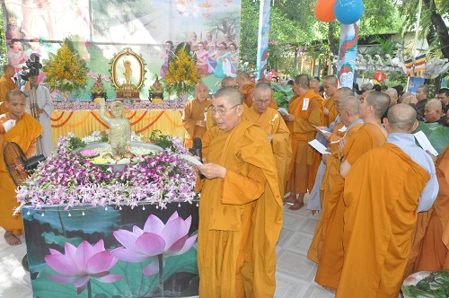 Chiếc Áo Mùa Đông - Đi Núi Nghe Pháp