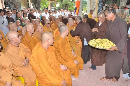 Video: Đại Lễ Vu Lan 2016 - Trai Đàn Chẩn Tế Tại Quan Âm Tu Viện Biên Hòa 